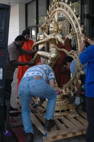 2007-November-7-to-9-Kailasa-in-LosAngeles-Making-of-Temple