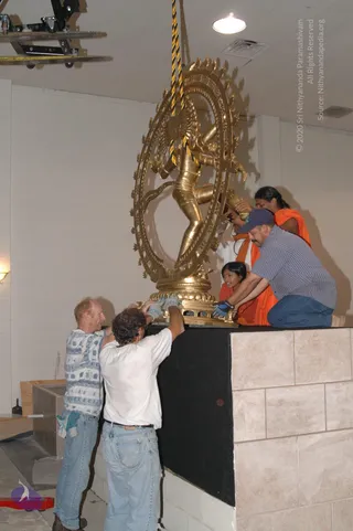 2007-November-7-to-9-Kailasa-in-LosAngeles-Making-of-Temple