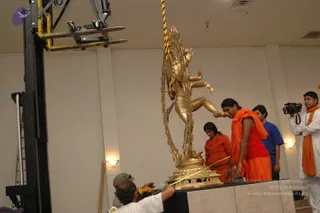 2007-November-7-to-9-Kailasa-in-LosAngeles-Making-of-Temple
