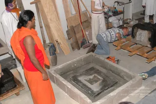 2007-November-7-to-9-Kailasa-in-LosAngeles-Making-of-Temple