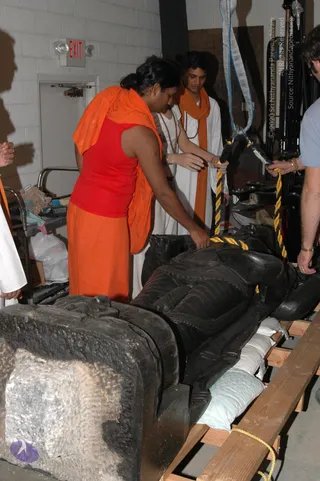 2007-November-7-to-9-Kailasa-in-LosAngeles-Making-of-Temple