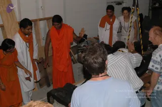 2007-November-7-to-9-Kailasa-in-LosAngeles-Making-of-Temple