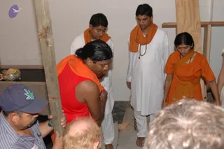 2007-November-7-to-9-Kailasa-in-LosAngeles-Making-of-Temple