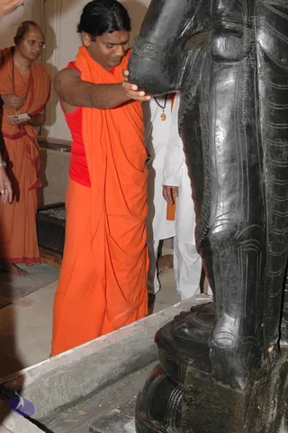 2007-November-7-to-9-Kailasa-in-LosAngeles-Making-of-Temple