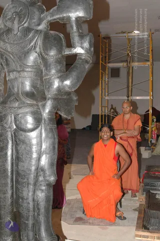 2007-November-7-to-9-Kailasa-in-LosAngeles-Making-of-Temple