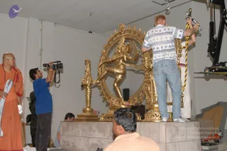 2007-November-7-to-9-Kailasa-in-LosAngeles-Making-of-Temple