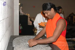 2007-November-7-to-9-Kailasa-in-LosAngeles-Making-of-Temple