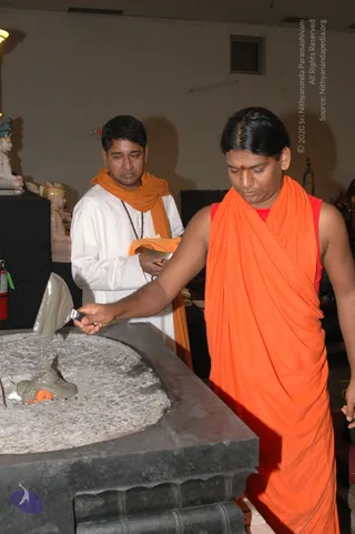 2007-November-7-to-9-Kailasa-in-LosAngeles-Making-of-Temple