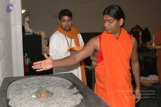 2007-November-7-to-9-Kailasa-in-LosAngeles-Making-of-Temple