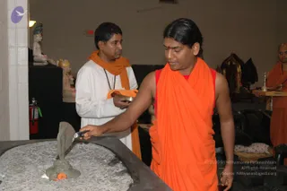 2007-November-7-to-9-Kailasa-in-LosAngeles-Making-of-Temple