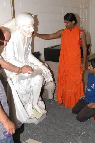 2007-November-7-to-9-Kailasa-in-LosAngeles-Making-of-Temple