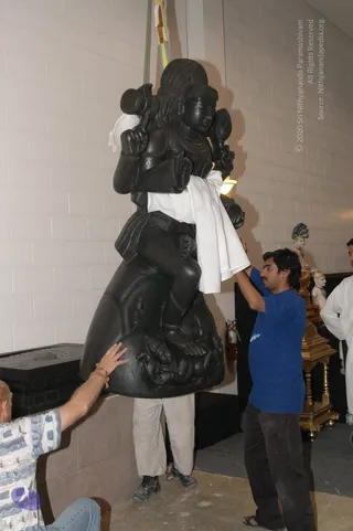 2007-November-7-to-9-Kailasa-in-LosAngeles-Making-of-Temple