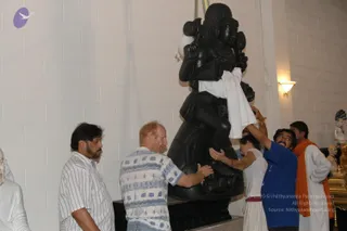 2007-November-7-to-9-Kailasa-in-LosAngeles-Making-of-Temple