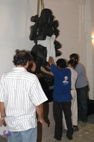 2007-November-7-to-9-Kailasa-in-LosAngeles-Making-of-Temple