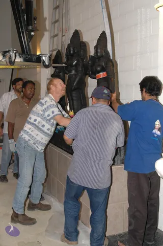 2007-November-7-to-9-Kailasa-in-LosAngeles-Making-of-Temple