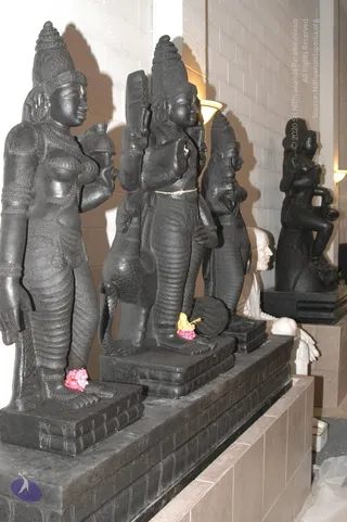 2007-November-7-to-9-Kailasa-in-LosAngeles-Making-of-Temple