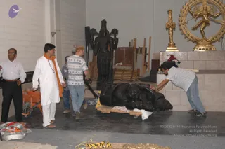 2007-November-7-to-9-Kailasa-in-LosAngeles-Making-of-Temple