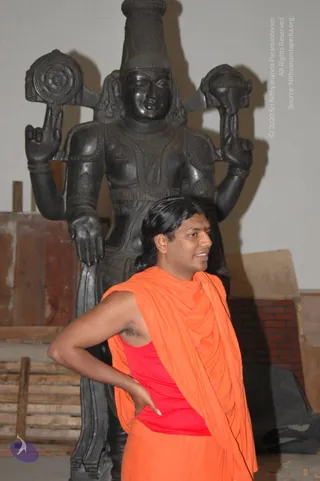 2007-November-7-to-9-Kailasa-in-LosAngeles-Making-of-Temple