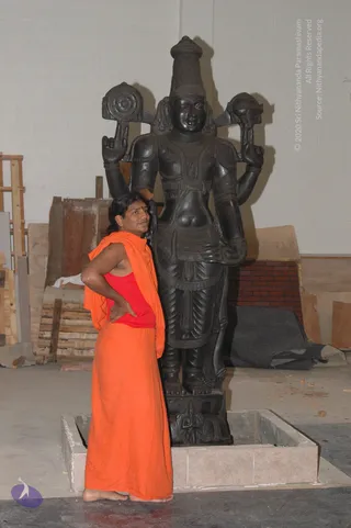 2007-November-7-to-9-Kailasa-in-LosAngeles-Making-of-Temple