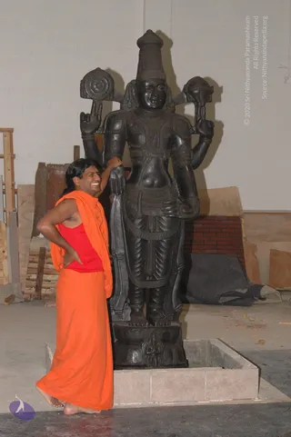 2007-November-7-to-9-Kailasa-in-LosAngeles-Making-of-Temple