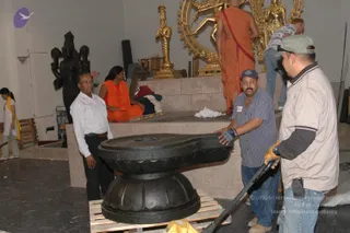 2007-November-7-to-9-Kailasa-in-LosAngeles-Making-of-Temple