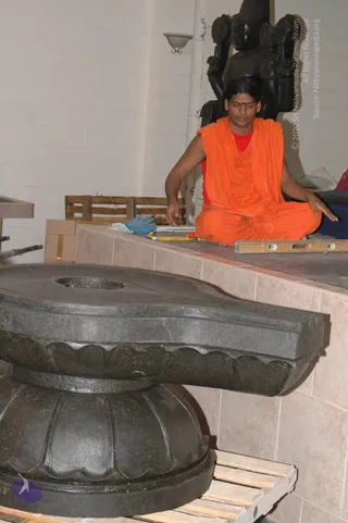 2007-November-7-to-9-Kailasa-in-LosAngeles-Making-of-Temple