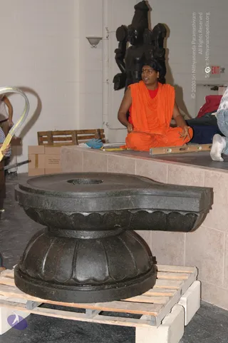 2007-November-7-to-9-Kailasa-in-LosAngeles-Making-of-Temple
