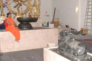 2007-November-7-to-9-Kailasa-in-LosAngeles-Making-of-Temple