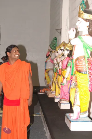 2007-November-7-to-9-Kailasa-in-LosAngeles-Making-of-Temple
