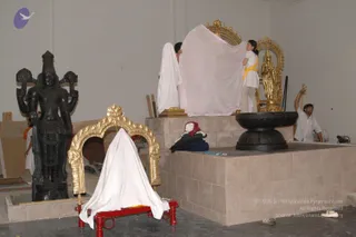 2007-November-7-to-9-Kailasa-in-LosAngeles-Making-of-Temple
