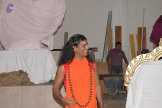 2007-November-7-to-9-Kailasa-in-LosAngeles-Making-of-Temple