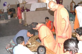 2007-November-7-to-9-Kailasa-in-LosAngeles-Making-of-Temple