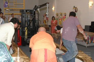 2007-November-7-to-9-Kailasa-in-LosAngeles-Making-of-Temple