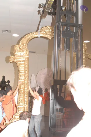 2007-November-7-to-9-Kailasa-in-LosAngeles-Making-of-Temple