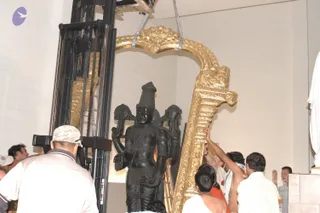 2007-November-7-to-9-Kailasa-in-LosAngeles-Making-of-Temple