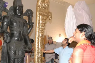 2007-November-7-to-9-Kailasa-in-LosAngeles-Making-of-Temple