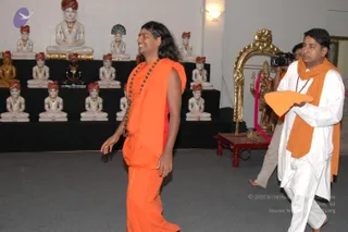 2007-November-7-to-9-Kailasa-in-LosAngeles-Making-of-Temple