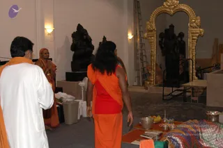 2007-November-7-to-9-Kailasa-in-LosAngeles-Making-of-Temple