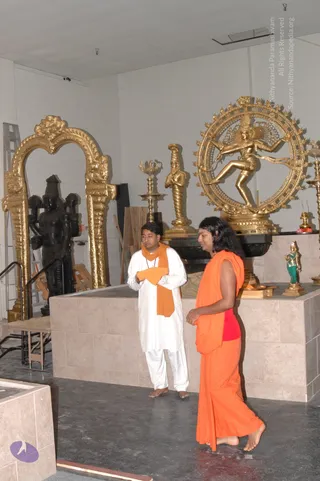 2007-November-7-to-9-Kailasa-in-LosAngeles-Making-of-Temple