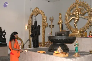 2007-November-7-to-9-Kailasa-in-LosAngeles-Making-of-Temple