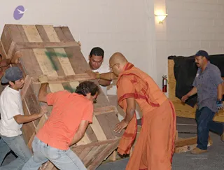 2007-November-7-to-9-Kailasa-in-LosAngeles-Making-of-Temple