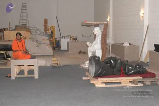 2007-November-7-to-9-Kailasa-in-LosAngeles-Making-of-Temple