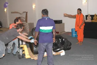 2007-November-7-to-9-Kailasa-in-LosAngeles-Making-of-Temple