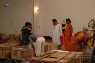 2007-November-7-to-9-Kailasa-in-LosAngeles-Making-of-Temple