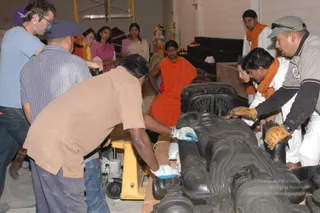 2007-November-7-to-9-Kailasa-in-LosAngeles-Making-of-Temple