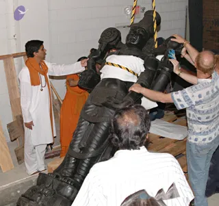 2007-November-7-to-9-Kailasa-in-LosAngeles-Making-of-Temple