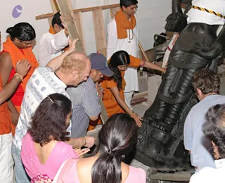 2007-November-7-to-9-Kailasa-in-LosAngeles-Making-of-Temple