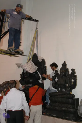 2007-November-7-to-9-Kailasa-in-LosAngeles-Making-of-Temple