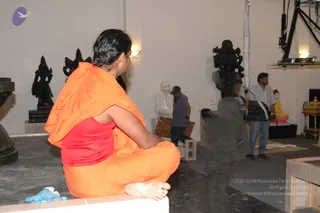 2007-November-7-to-9-Kailasa-in-LosAngeles-Making-of-Temple
