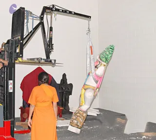 2007-November-7-to-9-Kailasa-in-LosAngeles-Making-of-Temple